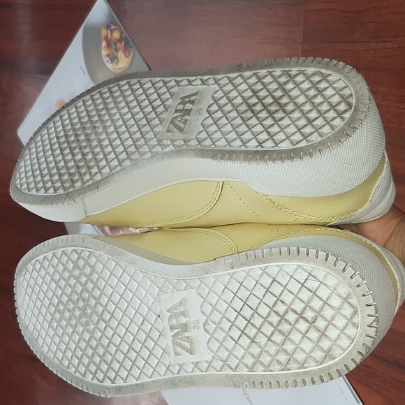 Zara Sneakers - Picture 8 of 10